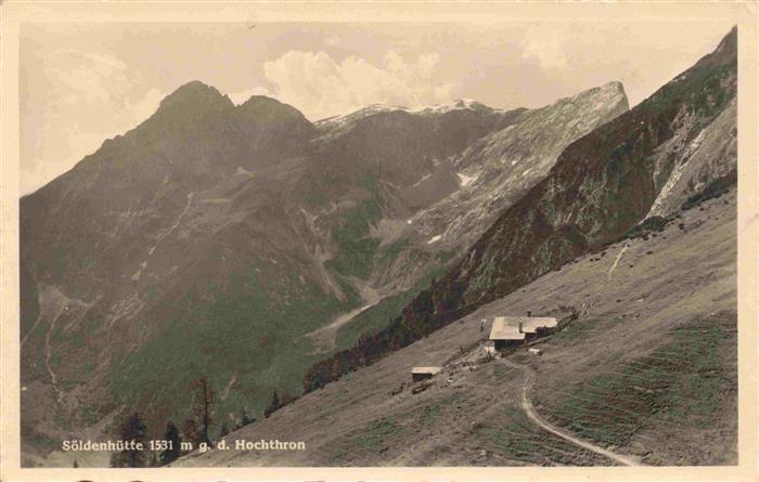 Bischofshofen am Zimmerberg AT Soeldenhuette gegen den Hochthron Tennengebirg Bu