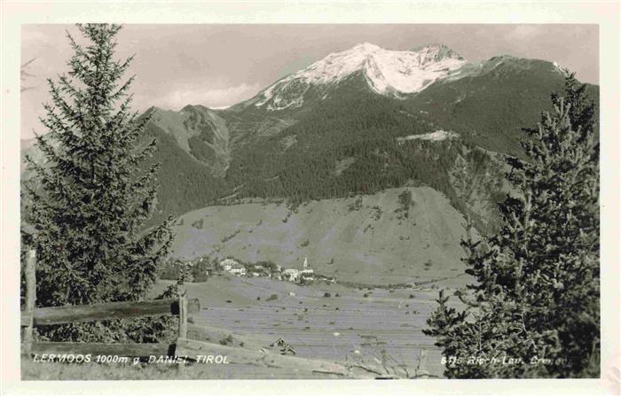Lermoos Tirol AT Panorama Blick gegen Daniel Ammergauer Alpen
