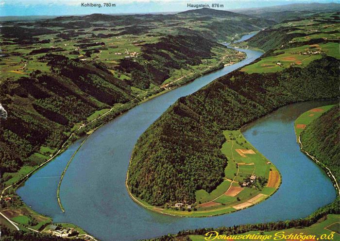 Schloegener Schlinge Haibach Donau Oberoesterreich AT Donauschlinge mit Blick ge