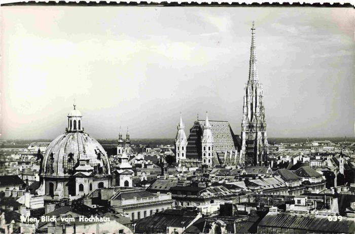 Wien AT Blick vom Hochhaus auf Stephansdom