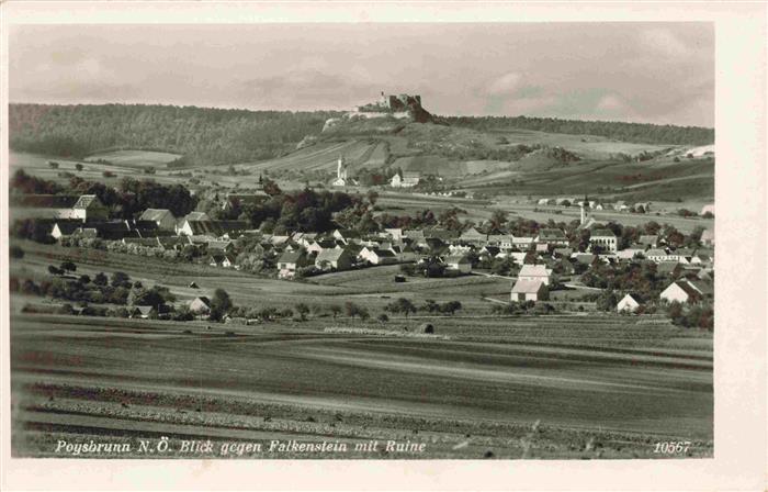 Poysbrunn Poysdorf Weinviertel Niederoesterreich AT Blick nach Falkenstein mit R