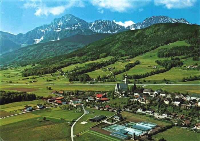 Anger Stauffen Fliegeraufnahme mit Hochstaufen und Zwiesel