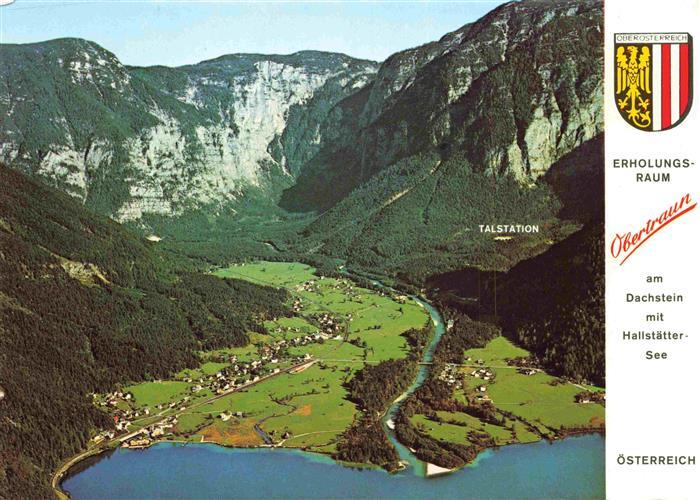 Obertraun Oberoesterreich AT am Hallstaetter See mit Dachstein Traunmuendung Dac