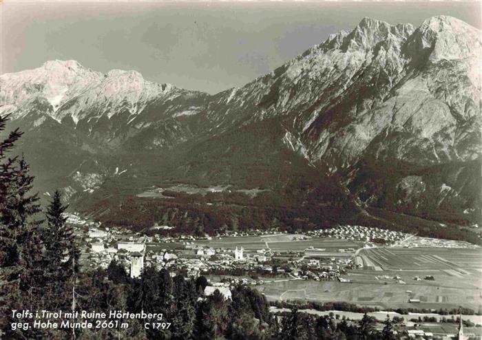 Telfs Tirol AT Panorama Ruine Hoertenberg gegen Hohe Munde