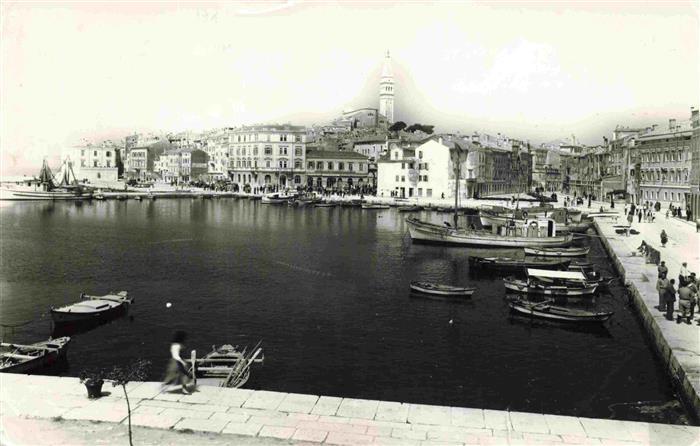 Rovinj Rovigno Istrien Croatia Hafen Promenade