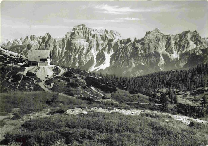 Rifugio Venezia al Pelmo 2000m Sorapiss Monte Veneto IT Club Alpino Italiano Pan