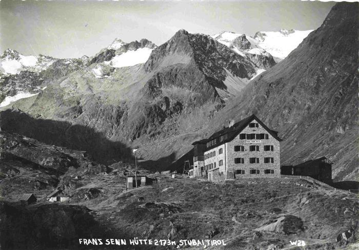 Neustift Stubaital Tirol AT Franz-Senn-Huette Berghaus Stubaier Alpen
