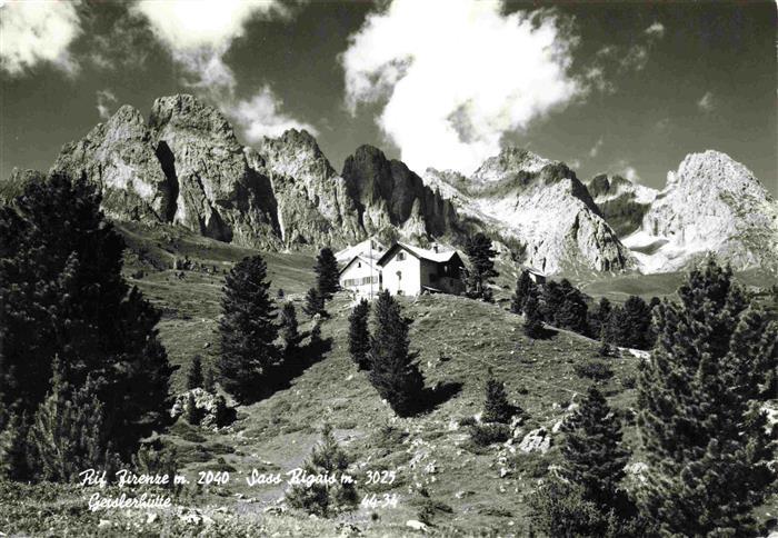 Rifugio Firenze 2039m Geislerhuette Groedental Suedtirol IT Panorama Berghaus Do