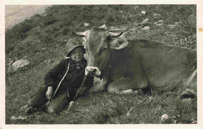 Kuehe Kind Alp-Idyll Zuerich