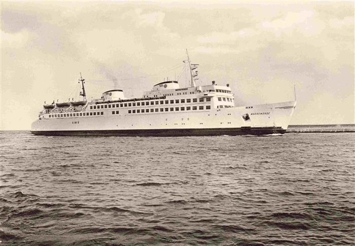 Dampfer Oceanliner Faehrschiff Warnemuende Koethen