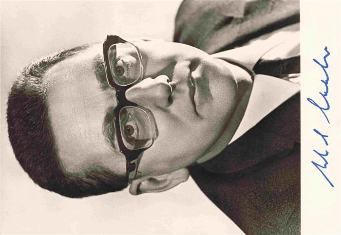 Politik Dr. Erhard Eppler MdB Bundesminister fuer wirtschafliche Zusammenarbeit