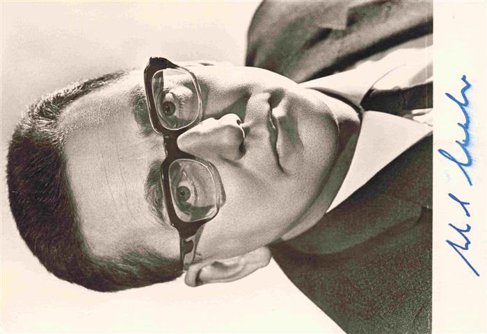 Politik Dr. Erhard Eppler Bundesminister fuer Wirtschaftliche Zusammenarbeit