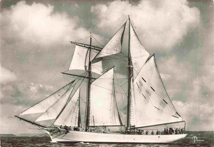 Segelschiffe Sailing Ship Navire a Voiles Barco de Vela-- L'Etoile navire ecole