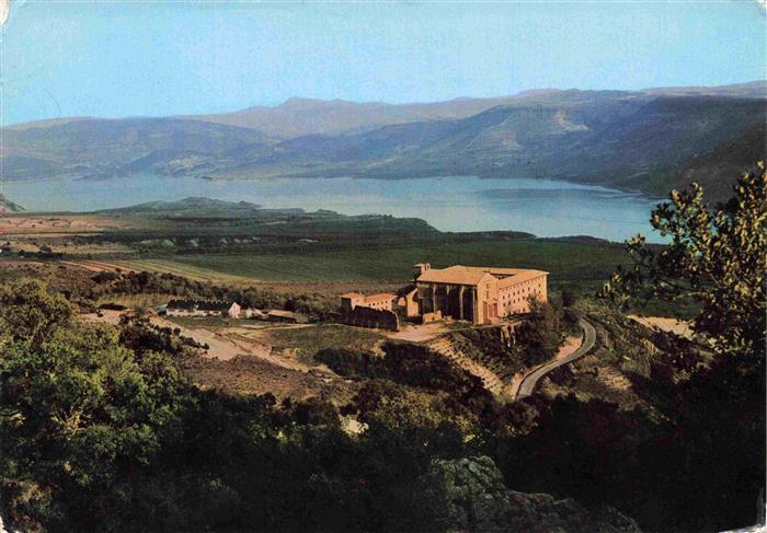 Leyre Navarra ES Vista general del Monasterio y Pantano de Yesa