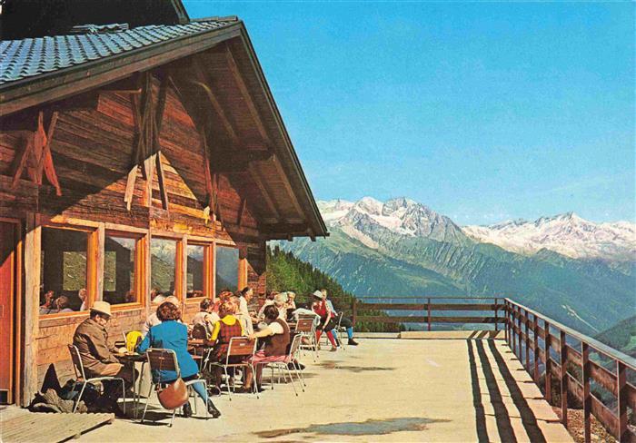 Ahrntal Valle Aurina Suedtirol IT Speikboden Huette Terrasse