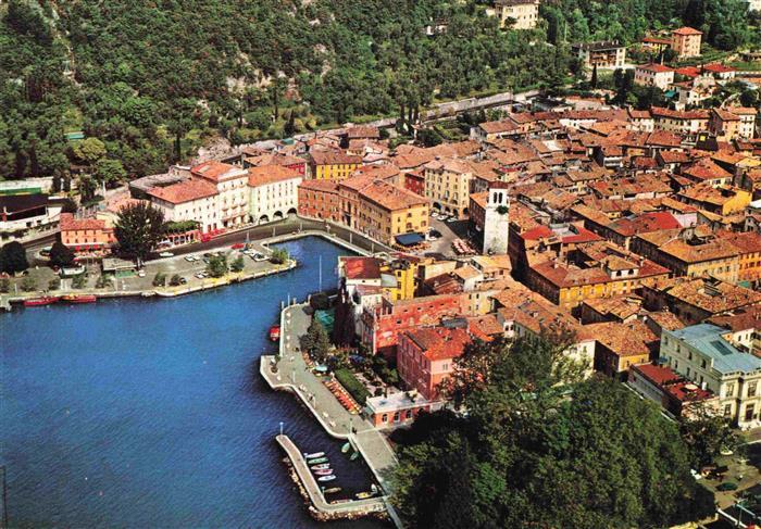 Riva  del Garda IT Fliegeraufnahme