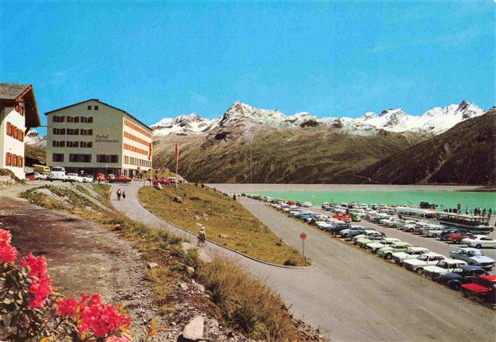 Bielerhoehe Gaschurn Montafon Vorarlberg AT Hotel Silvrettasee mit Roesstalferne