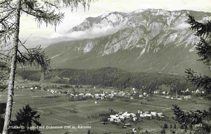 Poeckau Kaernten AT im Gailtal mit Dobratsch
