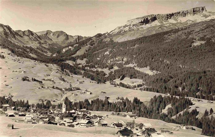 Riezlern Kleinwalsertal Vorarlberg mit Hoch Ifen