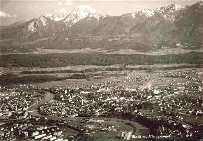 Villach Kaernten AT Fliegeraufnahme mit Mittagskogel
