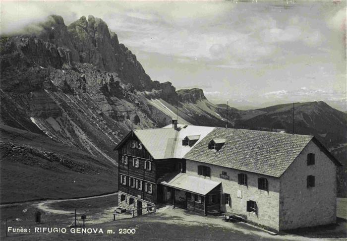 Funes Val di Funes Dolomiti IT Rifugio Genova