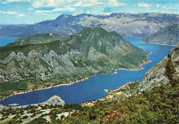 Kotor Cattaro Montenegro Die Bucht von Motor Fliegeraufnahme