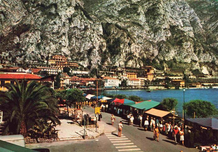 Limone Cuneo Piemonte IT Lago di Garda Giorno di mercato
