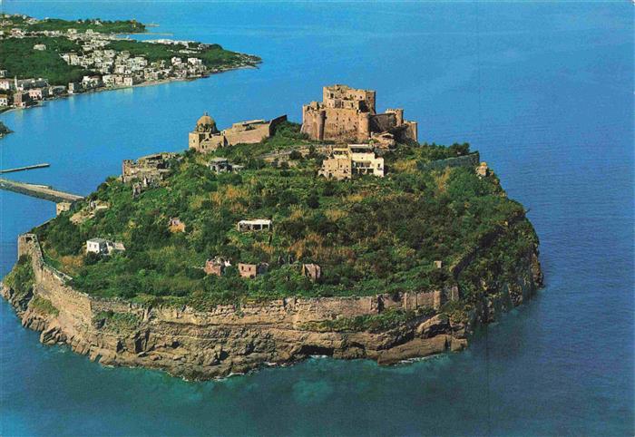 ISCHIA Isla IT Il Castello vista dall'aereo