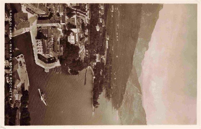 Riva del Garda IT Lago di Garda dal Monte Rocchetta Fliegeraufnahme