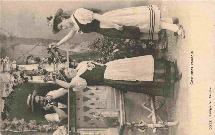 Wein Wine Vin Vino-- Costumes Vaudois