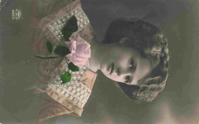 Foto RKL Nr. 4682/5 Frau Rose