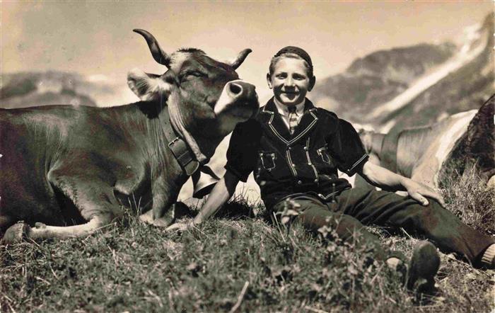 Kuehe Sennerbub von Selden Gasterntal