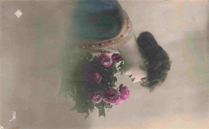 Foto PC Paris Nr. 7038 Frau Mädchen Rosen