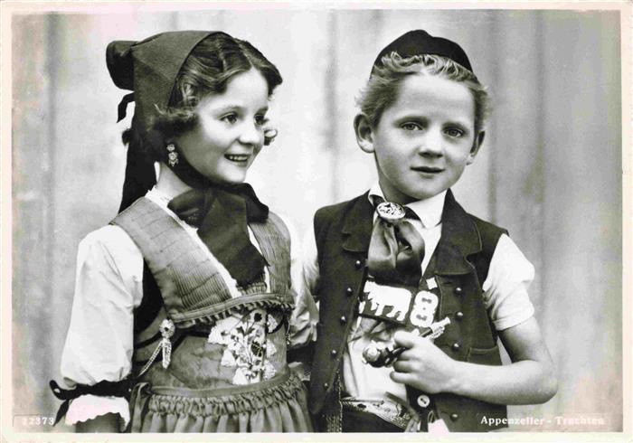 Trachten Appenzeller Maedchen Junge Kinder