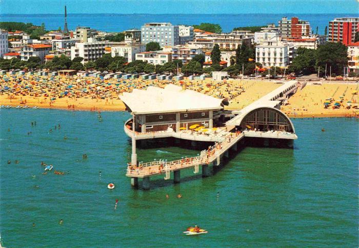 LIGNANO Sabbiadoro Veneto IT Fliegeraufnahme mit Strand und Terrasse