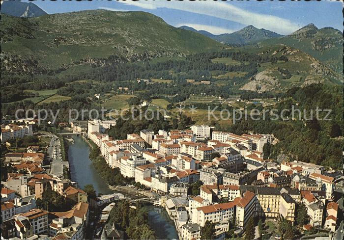 Lourdes Hautes Pyrenees Le Gave de Pau Quartier Peyramale vue aerienne