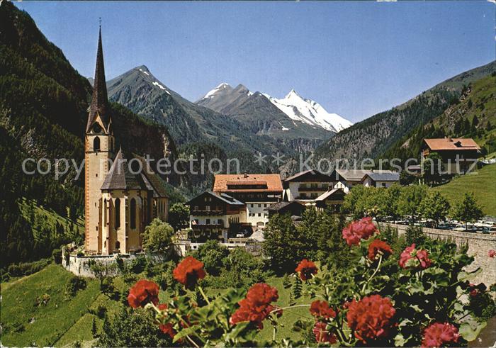 Heiligenblut Kaernten Ortsansicht mit Kirche Grossglockner Hochalpenstrasse Hohe