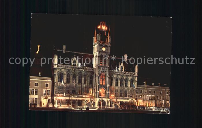 Sint-Niklaas Stadhuis Rathaus bei Nacht
