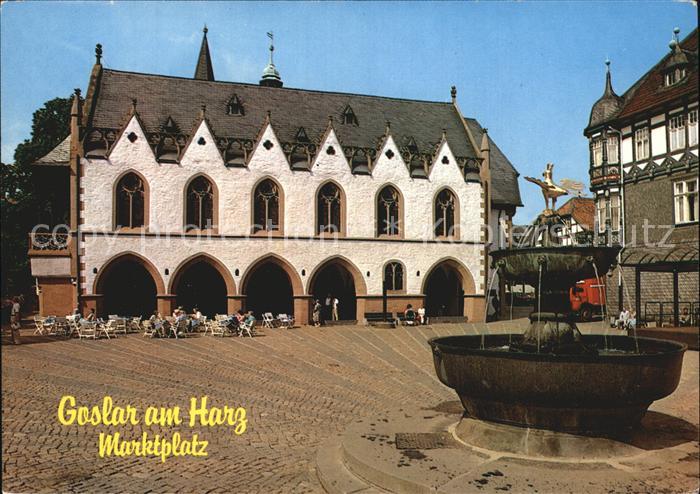 GOSLAR Harz Niedersachsen Marktplatz Rathaus Marktbrunnen