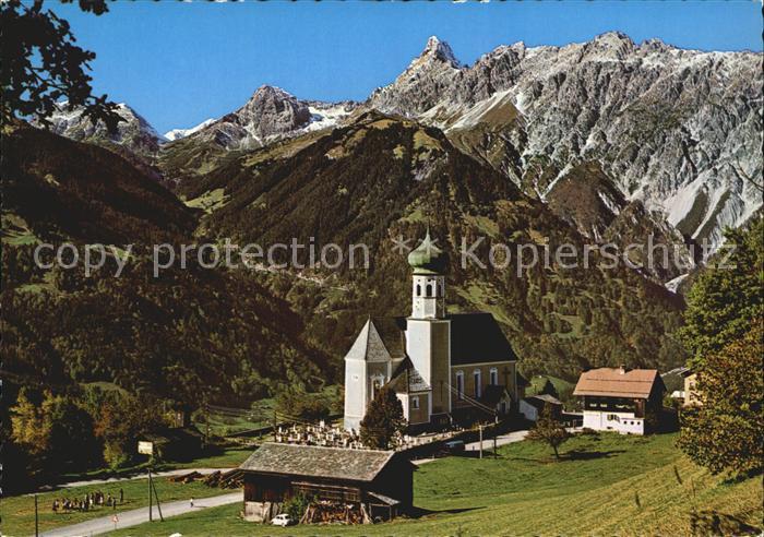Bartholomaeberg Vorarlberg Teilansicht mit Kirche Zimba Raetikon