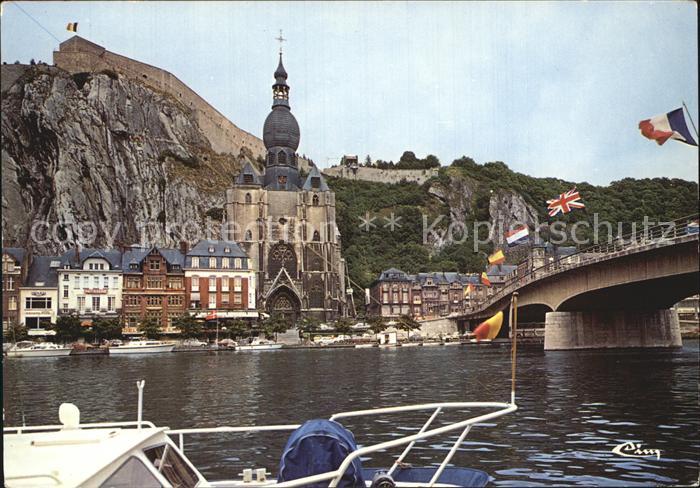 Dinant Wallonie La collegiale et la citadelle Maas Bruecke Kahedrale Festung