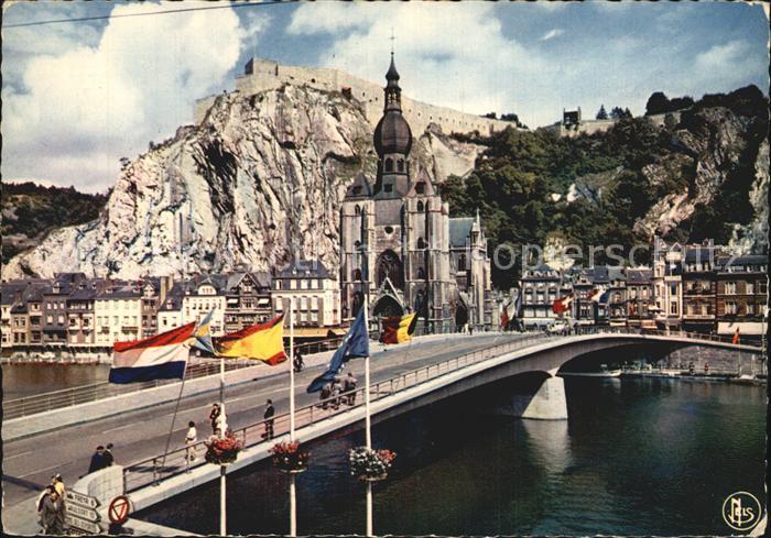Dinant Wallonie Maas Bruecke Kathedrale Festung