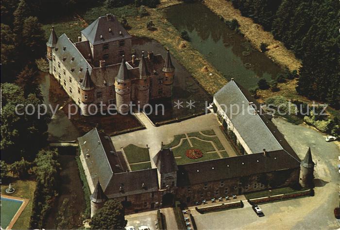 Spontin Fliegeraufnahme Chateau feodal