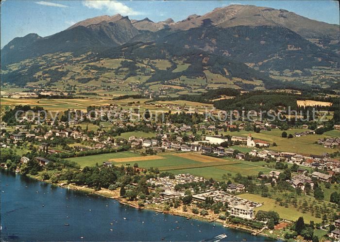 Seeboden Millstaettersee Fliegeraufnahme am Millstaettersee