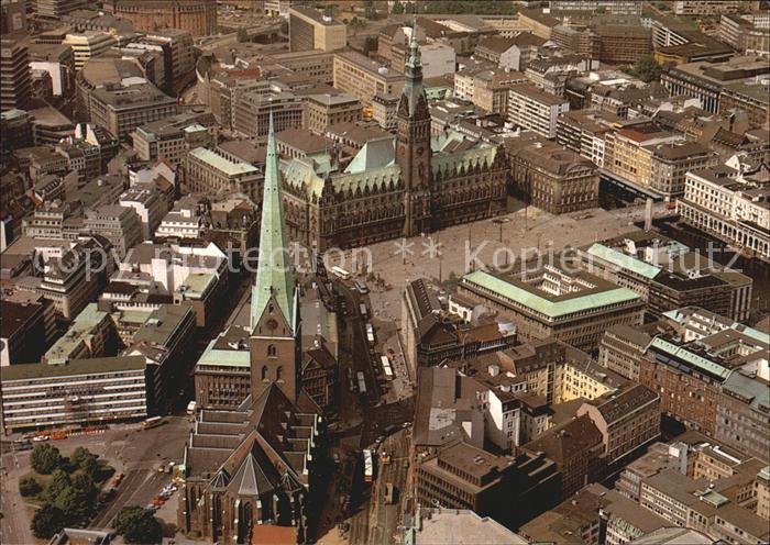 HAMBURG  CITY St Petrikirche Rathaus Rathausmarkt Fliegeraufnahme