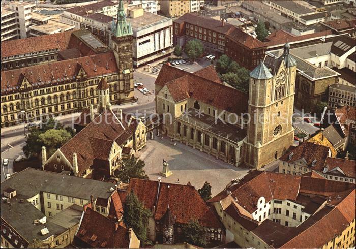 BRAUNSCHWEIG  CITY Burgplatz und Rathaus
