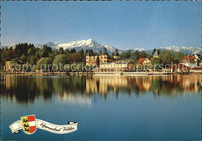 Velden Woerthersee Seepromenade mit Schloss und Mittagskogel