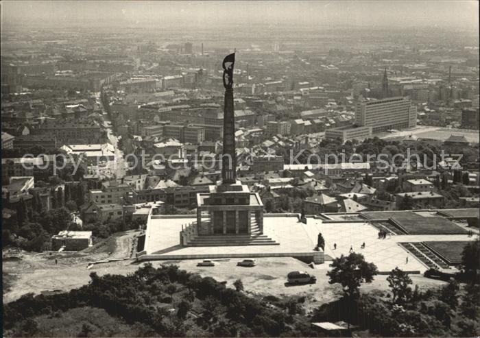 Bratislava Pressburg Pozsony Slavin Pohled na mesto