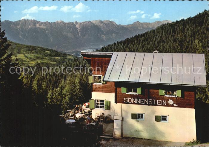 Fulpmes Tirol Ausflugsort und Gasthof Sonnenstein mit Nordkette Alpenpanorama