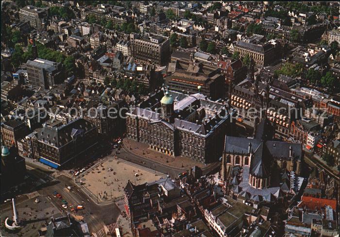 Amsterdam Niederlande Panorama met Koninklijk Paleis en Nieuwe Kerk Palast Kirch